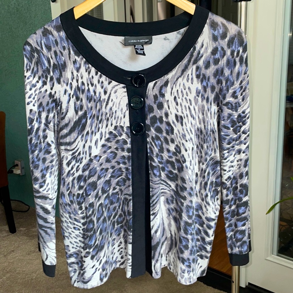 Cable & Gauge cardigan sweater, animal print, medium